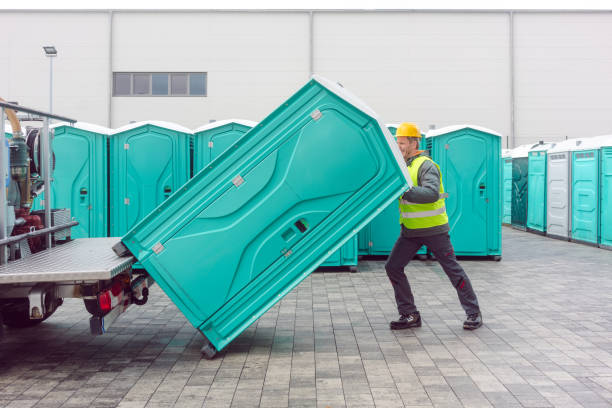 Porta potty delivery and setup in Springhill, LA